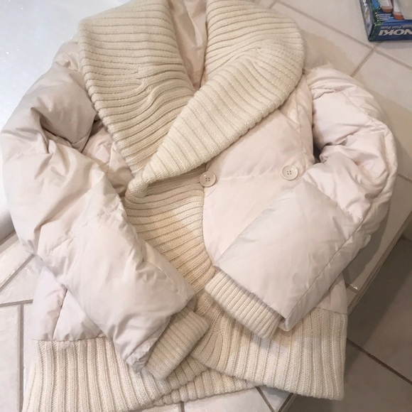 Off white puffy winter jacket. Very warm. - Picture 1 of 2